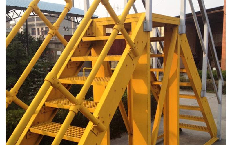 護(hù)欄對(duì)比